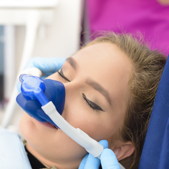 inhalaltion laughing gas sedation